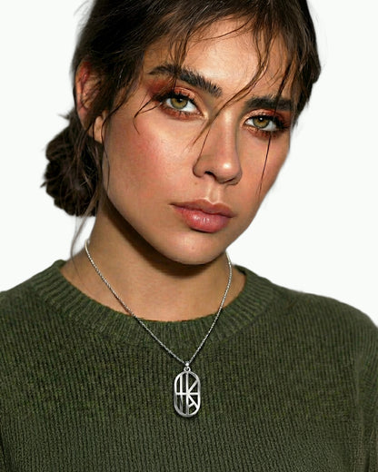 Family Monogram Neklace